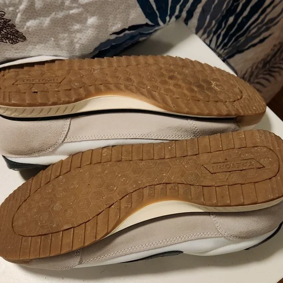 Tretorn Rawlins Vintage White and Green Lace-up Sneakers - Picture 4 of 5